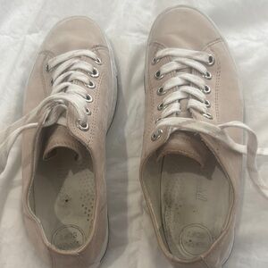 Paul Green Pink suede sneakers